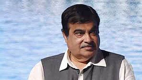 Loksabha 2019 : नितीन गडकरी यांना व्यासपीठावर भोवळ