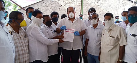 Rural Development Minister Hasan Mushrif has promised to transfer primary teachers in the state