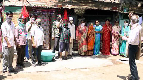 भाषण नको, रेशन पाहिजे, वेतन पाहिजे... "सीटू'तर्फे आंदोलन