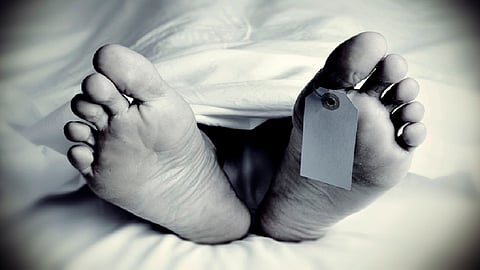 3 positive patients undergoing treatment at the district hospital died today in ratnagiri