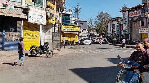 pimpri chinchwad camp market shut down traders took initiative awareness rally
