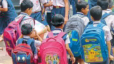 अभ्यास हवा, पण दप्तर नको