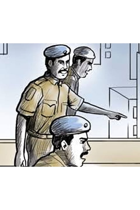 police lathicharge in nerle sangli