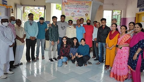 On behalf of Prerna Association for the Blind, citizens greeted the activists who went to celebrate Diwali with Indian soldiers at Sadaki Border in Punjab