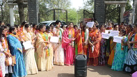 dhananjay munde bjp women morcha kolhapur