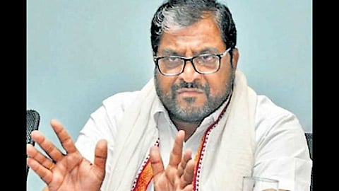 bjp challenge to Raju Shetti get information about rss social work