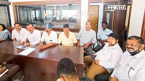 hiv Sena Sawantwadi taluka chief Rupesh Raul criticizam BJP district president Rajan Teli and mayor Sanju Parab kokan politacl news