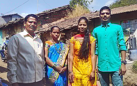 son of tempo driver became a commando in the Indian Air Force in kolhapur