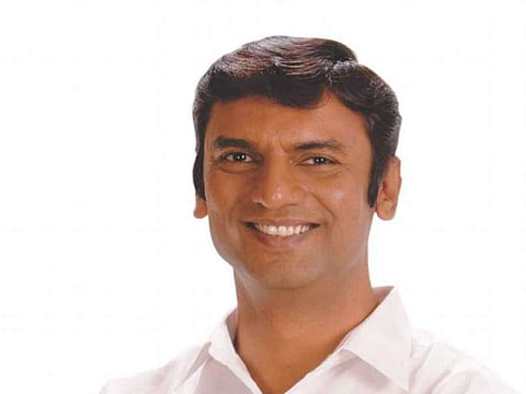 Shiv Sena's command to Gadakh