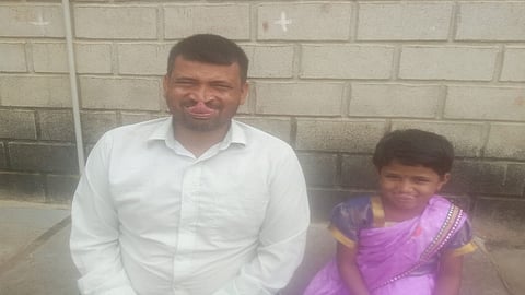 special story of two sisters trying to continue father's record of putting his tongue in his nose in kolhapur