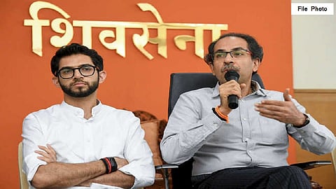 आतली खबर.. शिवसेना आमदारांच्या बैठकीत 'ही' देखील झाली चर्चा ?