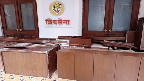 मुंबई महापालिकेतील शिवसेनेच्या फर्निचरला भ्रष्टाचाराची वाळवी, भाजपचा दावा...