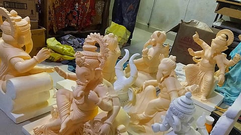 Only two come to judge Ganeshmurti ...!