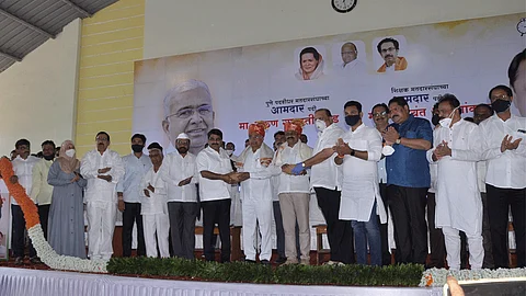 Graduation MLA Arun Lad and Teacher MLA Jayant Asgaonkar felicitated in kolhapur