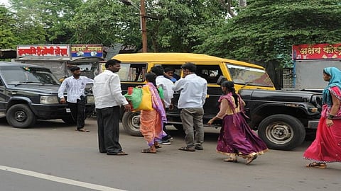 taxi stand 12.jpgtaxi stand 12.jpg