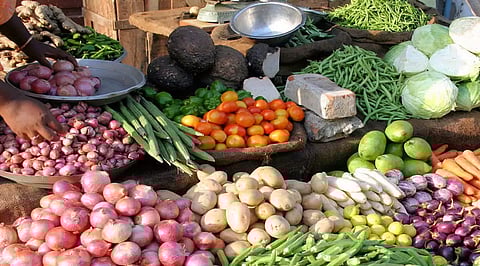 Vegetable prices go up: Onion-garlic prices also incerased