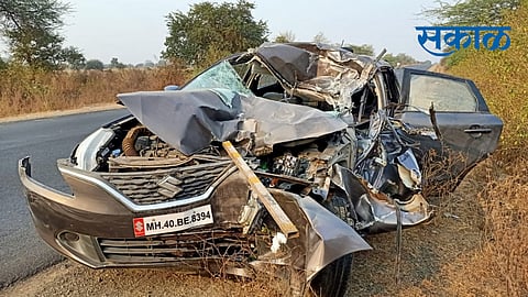 three died in car accident in wardha