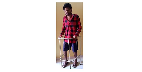 Friends raised six lakh for the treatment in Yavatmal District