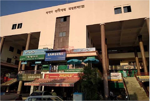 action will take against three officers absent in online meeting of yavatmal corporation