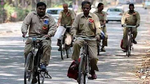 #Rakshabandhan : postman did his duty on holiday also