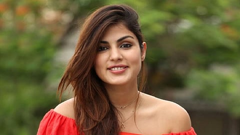 सुशांतसिंग मृत्यू प्रकरणः रियाचे वडील व भावाची केंद्रीय यंत्रणांकडून चौकशी