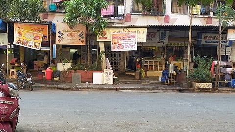 वसई-विरारमध्ये मराठीची गळचेपी; मराठी फलक नसणाऱ्या 200 दुकानदारांना नोटीसा
