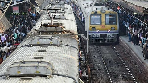 Mumbai Local Train | आजपासून सर्वसामान्यांना मर्यादित मुभा; विनामास्क, फुकट्यांवर होणार कारवाई