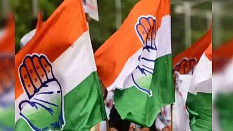 कॉंग्रेस आगामी BMC निवडणूक स्वतंत्र लढणार? पदाधिकाऱ्यांच्या बैठकीत मुंबई अध्यक्ष बदलण्याचीही सुचना