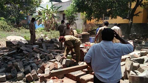 चार वर्षानंतर पुन्हा तीच जागा हडपण्याचा प्रयत्न