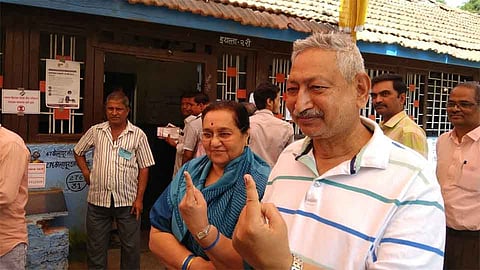 Kolhapur Loksabha 2019 : चारवाजेपर्यंत 52.16 टक्के मतदान