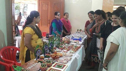 कर्णबधिरांच्या सकारात्मक दृष्टिकोनासाठी "साद'