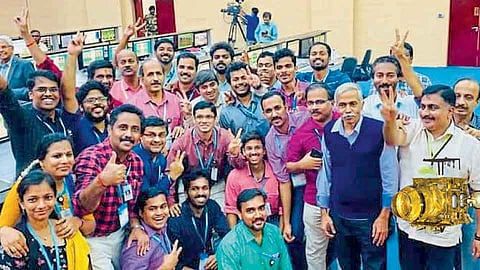 Chandrayaan 2 :  चांद्रयान मोहिमेत दुरुस्तीचे क्षण रोमांचकारी!