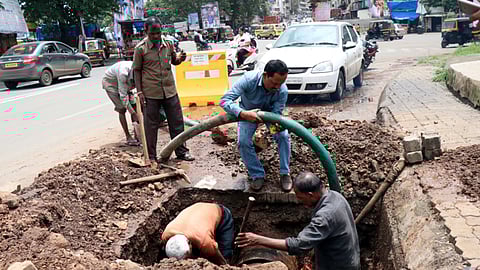 जलवाहिन्यांची दुरुस्ती