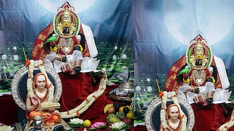 करवीर निवासिनी श्री अंबाबाईची शारदा रूपात सालंकृत पूजा