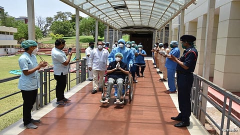 एकदम झक्कास : तीन वर्षीय बालक कोराेनामुक्त