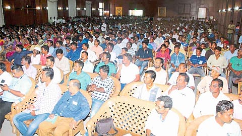 सोमवंशी समिती अहवाल कालबाह्य