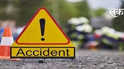 youth died in ape rickshaw accident with two wheeler