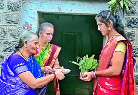 Welcome home gourds; Shankaroba will come today