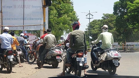 लॉकडाऊन असूनही बारामतीकर फिरताहेत सर्रासपणे