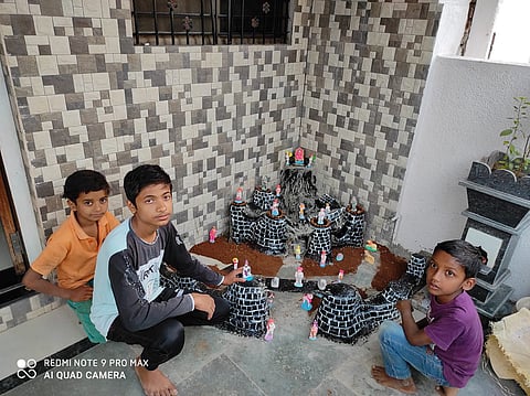 Children are busy building forts for Diwali