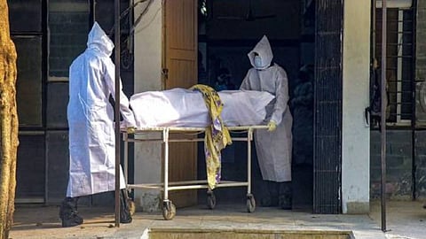 Mangalsutra of corona patients body is stole in Gondia