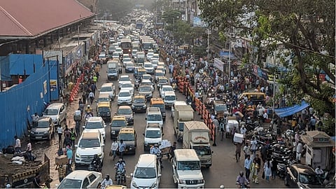 मुंबईत दिवाळीच्या खरेदीला ट्रॅफिक जामचा फटका