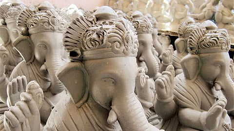 पेणच्या मूर्तिशाळांनी गाठला 60 कोटींचा पल्ला