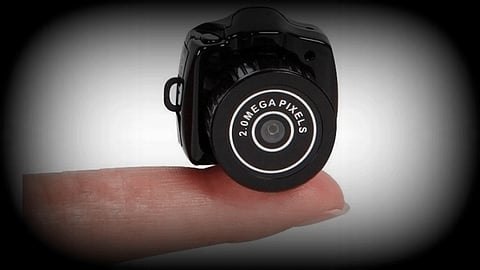 hidden camera found in ladies washroom hotel in Pune