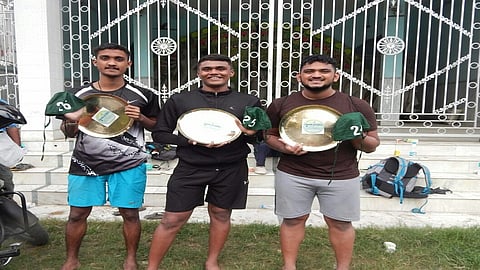 वसईचे यशस्वी जलतरणपटू शार्दुल, राकेश, कार्तिक.