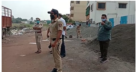 In the afternoon firing on a sand supply businessman at wanwadi pune