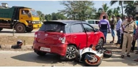 helmet saved youth accident kudal konkan sindhudurg