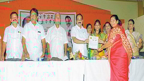 बिकट स्थितीत पवारांचे नेतृत्वच देशाला तारेल : आमदार मकरंद पाटील