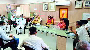 महापौर एक्शन मोडमध्ये; सरप्राईज व्हिजीट देवून स्वच्छतेच करणार पाहणी