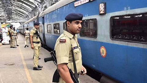 Railway_police
